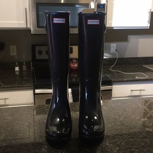 Brand New Hunter size 10 tall glossy rain boot